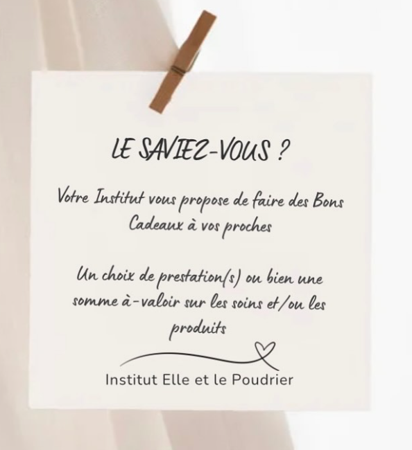 elle et le poudrier.jpg